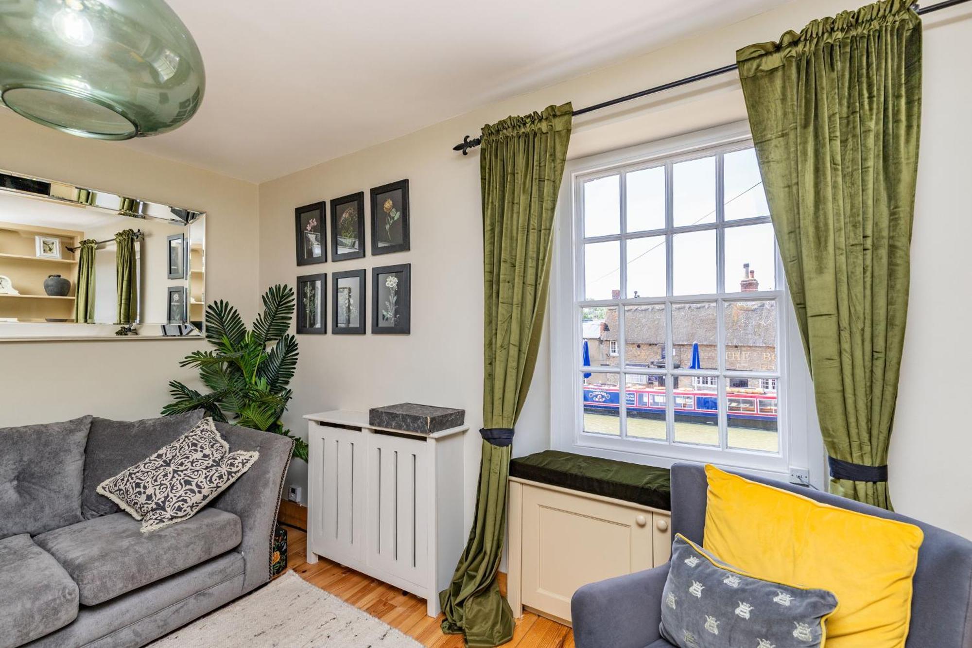 4 Canalside Cottages Towcester Bagian luar foto